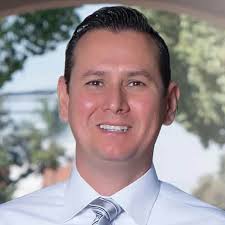 Efren Martinez's Instagram, Twitter & Facebook