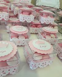 Cha De Bebe Caixinha De Acrilico Decorada Pin De Sucie Em Party Festa Boneca De Pano Decoracao Cha De Bebe Lembrancinhas De Recem Nascido