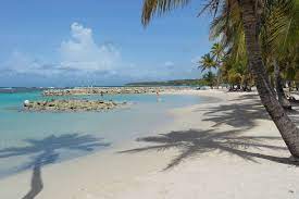 Im laufe des mittags gibt es regen und das thermometer klettert auf 26°c. Beste Reisezeit Guadeloupe Wetter Klimatabelle Und Klimadiagramm