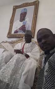 The video dangote from the stable of baba ijesha entertainment, produced by lanre omiyinka a. Comic Actor Baba Ijesha Visits Ooni Of Ife For Financial Benefits
