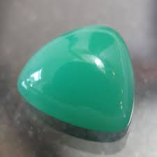 High Grade Australian Green Chrysoprase Cabochon By Sparklequest 26 00 Chrysoprase Minerals And Gemstones Australian Greens