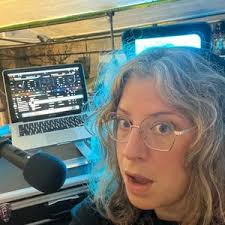 Rosie James (@rosiejamesie)