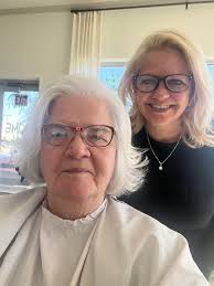 Hi! I'm new to Salem and I teach piano! If you're looking for a Piano  Teacher for beginners please text me for more info.😊