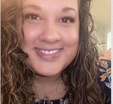 April Kearney's Instagram, Twitter & Facebook