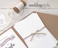 Dresscode Hochzeit Der Guide Die Besten Formulierungen In 2020 Hochzeitstorte Selber Backen Karte Hochzeit Dresscode Hochzeit