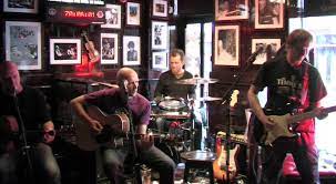 Live music, huge selection of home brewed beer, 4 floors. The Temple Bar Pub Dublin Live Music Dave Browne Youtube