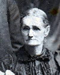 Lenora Norman's Instagram, Twitter & Facebook