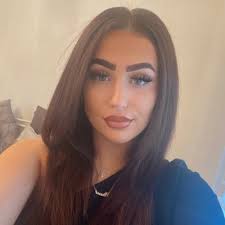 Daisy Hurst (@hurst_daisy)