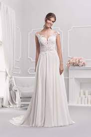 Ich verkaufe mein brautkleid aus spitze, das ich mir im oktober 2019 gekauft habe. Brautmode 2019 015 Avinia