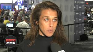 Ufc fighter kunlun fight strawweight&flyweight champion toc fc strawweight champion black tiger muay thai&mma contact: Joanna Jedrzejczyk Talks Zhang Weili Fight Apologizes For Coronavirus Instagram Post Mmaweekly Com