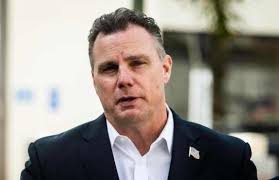 Huntington Beach council will hold special meeting Friday to discuss Michael  Gates' employment with city