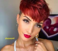 Kurze haare stylen ist zwar nicht kompliziert, dennoch gibt es dinge, die man beachten. Haarfarbe Ideen Fur Kurzes Haar Trends Frisuren Stil Haar Kurze Und Lange Frisuren Haarfarben Frisur Kurz Rundes Gesicht Kurze Rote Haare