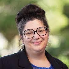 Maribel Giles's Instagram, Twitter & Facebook