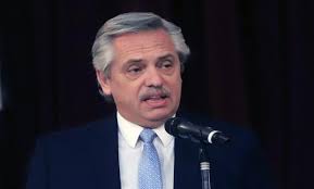 Exagerado] Fernández: “La venta de leche desde el 2015 hasta ahora cayó un  30%”