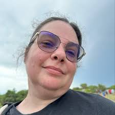 Is anyone in the Hendersonville, NC area aware of a house being surrounded  and unable to contact the occupants?