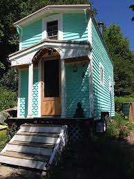 Margaret Designed An Built Her Own Beautiful Tiny Home Tiny House For Us Tiny House Nation Tiny House On Wheels Tiny House