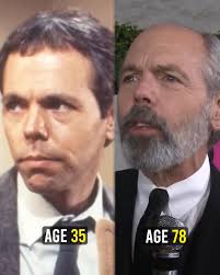 Do you remember Michael Warren from Hill Street Blues? 💜 He recently  celebrated 79 years young! HBD, Michael (I mean Officer)!