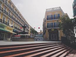Which popular attractions are close to oyo home 89378 the platinum suiteso? Platinum Hotel Suites Melaka Farhana Jafri
