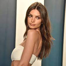 A playlist of all the emily ratajkowski (model from robin thicke: Emily Ratajkowski Welcomes First Child And Reveals Adorable Name