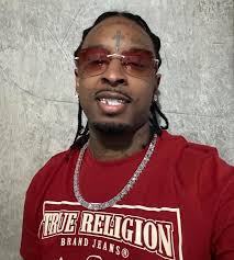 21 Savage smiling like 'my girl Latto finer than all y'all favorites.' 🥶🔥  📢 Follow us @ RapandRnb 🔥 Subscribe & get exclusive content. 🎧 Rap, R&B,  and slow jam playlists in bio.🎶