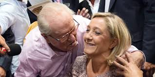 Jean-Marie Le Pen veut que Marine Le Pen se présente aux régionales dans le  Nord : "Physiquement, elle a un côté ch'ti"
