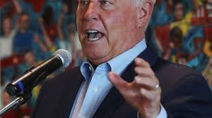 Dell Hansen's Instagram, Twitter & Facebook