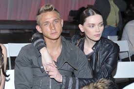 Każde ma z inną kobietą. Jakub Rzezniczak Ma 2 Letnie Dziecko Dlaczego To Ukrywal Pomponik Pl