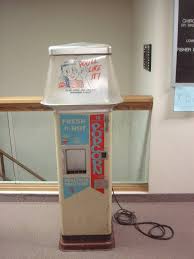 Popcorn vending machine download pdf. Vintage Popcorn Vending Machine Used Untested Shows Wear Rust No Keys As Is 91 Antique Big 3 Vacuum Washer Vintage Popcorn Machine Safavieh Lamps Furniture Collectibles Mixed Lot Bins Old Restaurant