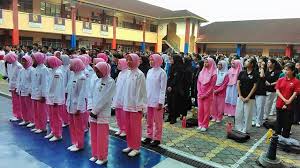 Keb) merujuk kepada jenis sekolah awam milik kerajaan di malaysia.sekolah jenis ini dihadiri pelajar dari tingkatan satu hingga enam, sesetengahnya memiliki tingkat peralihan. Smk Taman Mount Austin Kahanan