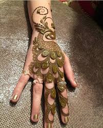 You can pair the heart with little floral patterns to make it look elegant. 15 Unique Peacock Motif Mehndi Designs That We Absolutely Adore Shaadisaga