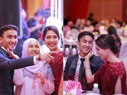 Video viral tv 40.421 views6 months ago. Wow Here S The Next Kahwin Kakak Dah Selesai Doa Netizen Pula Buat Ezzrin Loy Yang Kini Sakan Bercinta Dengan Model Media Hiburan