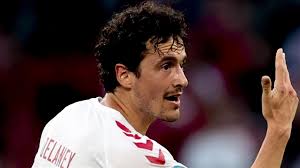 Would you like to share the midfield with the dortmund profile thomas delaney? S9spqqq5tf8tgm