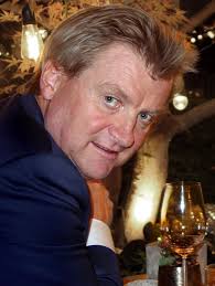 Town Talk: Gala raises $900,115 for Mount St. Joseph Hospital