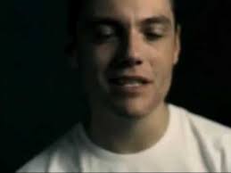 La discografia di tiziano ferro, cantautore pop/contemporary r&b italiano attivo dal 1997, è costituita da sette album in studio, una raccolta e oltre sessanta singoli, di cui alcuni incisi in qualità di artista ospite. Tiziano Ferro Ti Voglio Bene Youtube