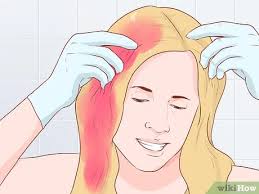 Du kannst das färben entweder mit trockenen, frisch. Haare Mit Lebensmittelfarbe Farben Mit Bildern Wikihow