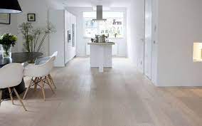 whitewash vloer woonkamer en keuken interni casa pavimenti pavimenti in legno