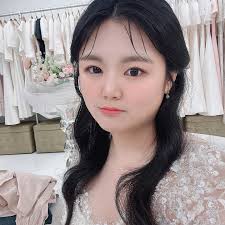 과일이 통째로 들어가있다는 스무디 ㄷㄷ 날씨도 더운데 저거 하나 먹고싶다❤