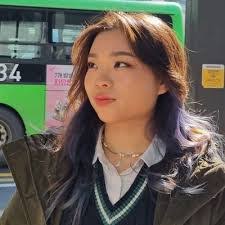 Maggie Maxwell's Instagram, Twitter & Facebook