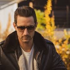 Here are the 4 books I recommend for anyone looking to get more ROI out of  their marketing: