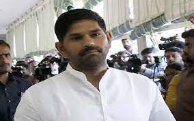 J n ganesh has got 80592 votes whereas t h suresh babu has got 75037 votes. Kampli Mla Jn Ganesh Was Rowdy Sheeter For Nine Years