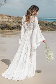 Une ribambelle de mariage bohème chic : The Bohemian Gwendolyn Wrap Wedding Dress From Spell Jurk Bruiloft Strand Trouwjurk Trouwjurk