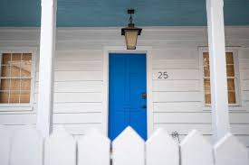 Light blue ceiling for custom interior decor. Charleston S Haint Blue Porch Ceilings Have A Tough History To Track Real Estate Postandcourier Com