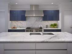 Las vegas convention center, las vegas, nv, united states. 14 High Gloss Kitchens Ideas Bespoke Kitchens Gloss Kitchen Round House