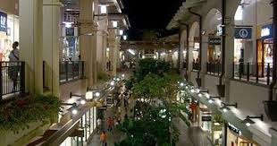 Ala Moana Center In Honolulu Is The Largest Shopping Mall In Hawaii And The Largest Open Air Shopping Center In T Hawaii Vacation Hawaiian Vacation Miss Hawaii