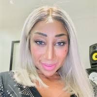 10+ "Maxine Booth" profiles