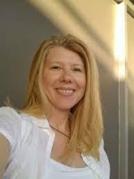 Jennifer Enfield's Instagram, Twitter & Facebook