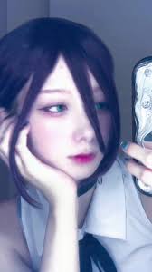 レゼ＆チェンソーマンコスプレ: 都会と田舎のネズミについての比較