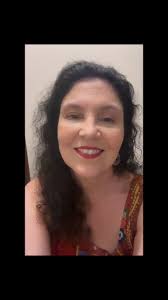 Guarda de mim o que for o melhor”, são versos da música “Voz e Suor” de  Sueli Costa e Abel Silva, que conheci na voz da Nana Caymmi e que batiza um