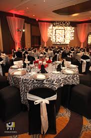 Black And White Centerpieces For Wedding Tables Pin On Tablescapes Settings