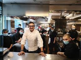 Alla ripartenza ci sarà la cacio&pepe, indiscussa regina del menu. Non Solo Sul Piccolo Schermo Chef Alessandro Borghese Riaccende I Fuochi Del Suo Ristorante Winenews